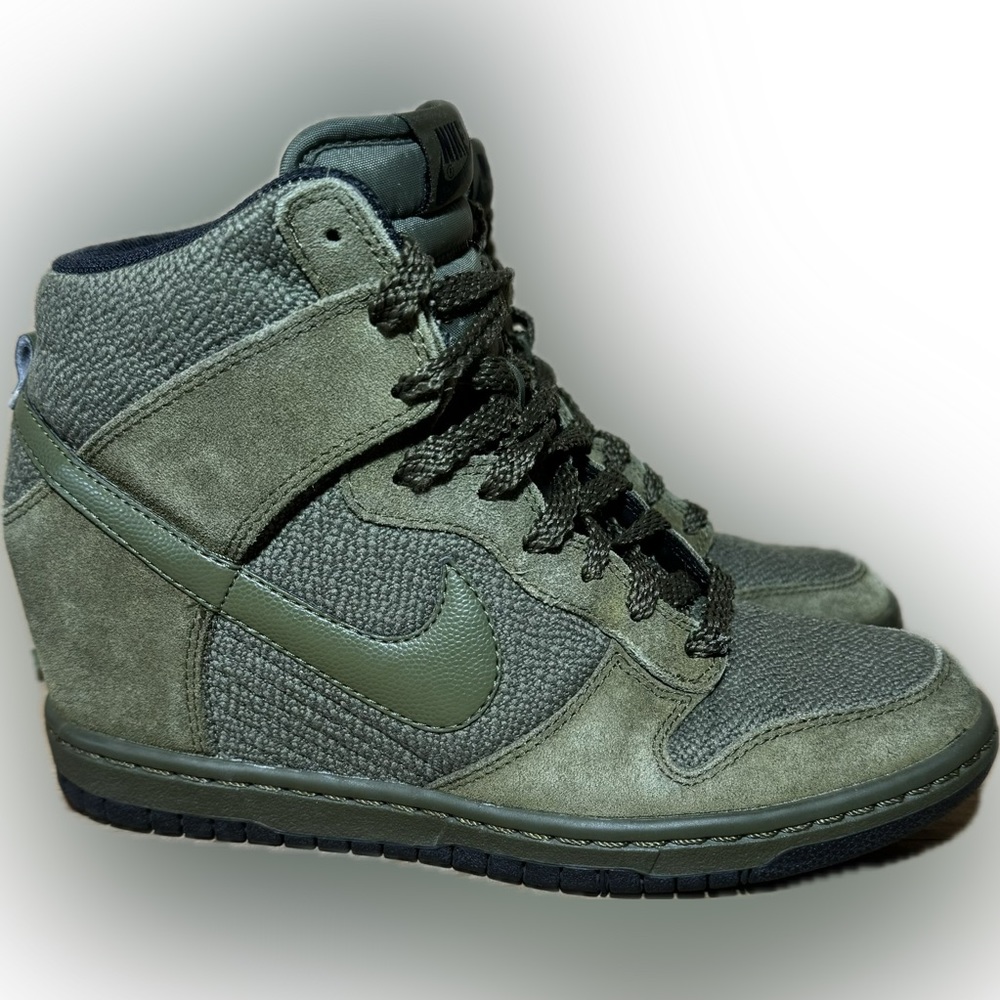 Nike Dunk Sky Hi Essential Hidden Wedge 'Forest Green' 644877-302 Women's Sz 7.5